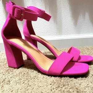 EUC Hot Pink Heels 💖